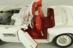 BMW 507 cabriolet 1956, white, Revell 1:18