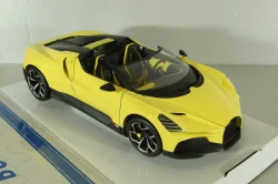 Bugatti W16 Mistral 2023, yellow, BU11051Y, Burago 1:18    