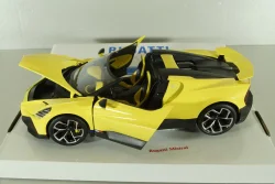 Bugatti W16 Mistral 2023, yellow, BU11051Y, Burago 1:18    