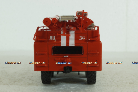 АЦ-40(131) Зил-131 Легендарные Грузовики СССР №1, 1:43