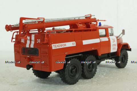 АЦ-40(131) Зил-131 Легендарные Грузовики СССР №1, 1:43