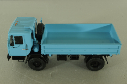 КАЗ-4540 самосвал 4х4, синий, Автоистория 1:43