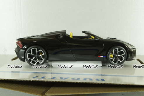 Bugatti W16 Mistral 2023, black,BU11051BK, Burago 1:18   