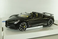 Bugatti W16 Mistral 2023, black,BU11051BK, Burago 1:18   