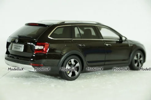 Skoda Octavia Combi (A7) 2017, brown, 2502BR, Paudi 1:18