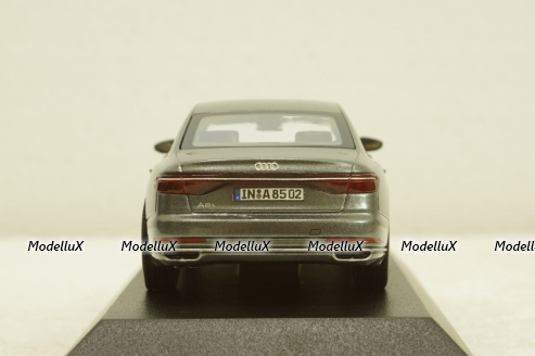 Audi A8 L metallic-grey, IScale 1:43