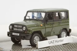 Уаз-315195 Hunter хаки, Bauer 1:43