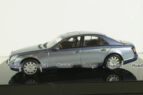 Maybach 57 SWB 2003 blue, 56151, Auto Art 1:43