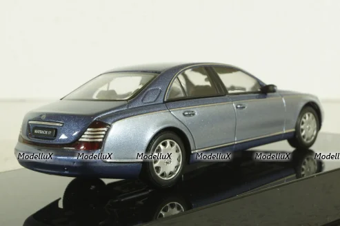 Maybach 57 SWB 2003 blue, 56151, Auto Art 1:43