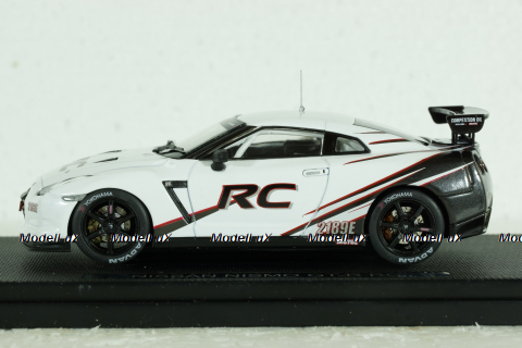 Nissan Nismo GT-R RC white/black, 44442, Ebbro 1:43 Уценка!