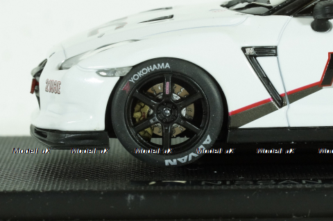 Nissan Nismo GT-R RC white/black, 44442, Ebbro 1:43 Уценка!