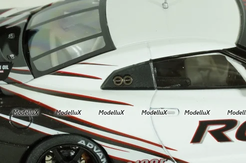 Nissan Nismo GT-R RC white/black, 44442, Ebbro 1:43 Уценка!