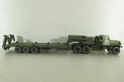 КВСЗ-5001.000 3-х осный п/прицеп-тяжеловоз, зеленый