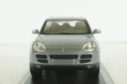 Porsche Cayenne V6 2002 ,grey metallic, 400061010, Minichamps 1:43
