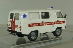 Уаз-452 медицинский, белый, Конверсия 1:43