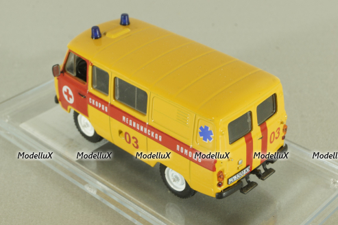 Уаз-452 медицинский, желтый, Конверсия 1:43