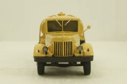 ТЗ-200 Маз-200 бежевый, топливозаправщик, АвтоИстория 1:43