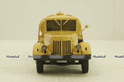 ТЗ-200 Маз-200 бежевый, топливозаправщик, АвтоИстория 1:43