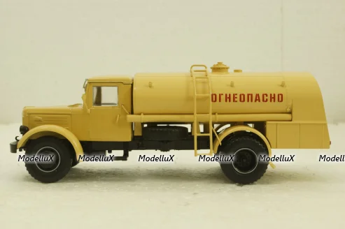 ТЗ-200 Маз-200 бежевый, топливозаправщик, АвтоИстория 1:43