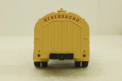 ТЗ-200 Маз-200 бежевый, топливозаправщик, АвтоИстория 1:43