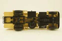 ТЗ-200 Маз-200 бежевый, топливозаправщик, АвтоИстория 1:43