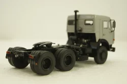 Камаз-54115 тягач, серый, АвтоИстория 1:43