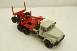 Краз-260Л лесовоз серый/красный, Н728, Наш Автопром 1:43
