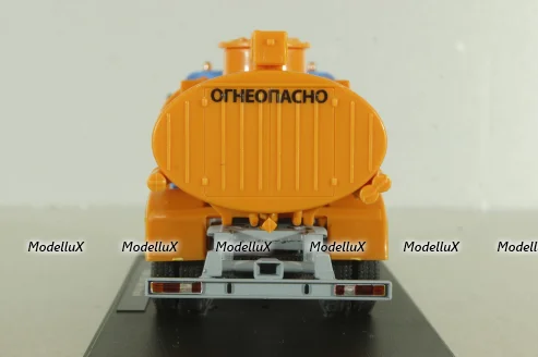 Star 200 fuel truck blue/orange, Model 43 1:43