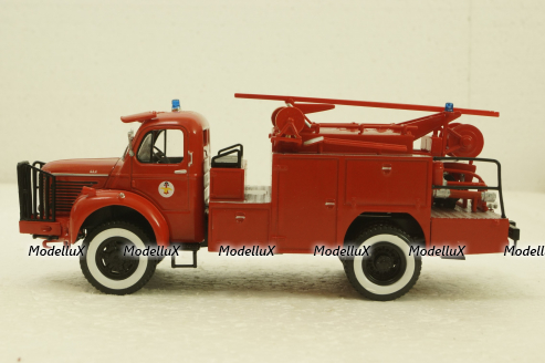 Berliet GLC 28 4x4, fire department, Hachette 1:43