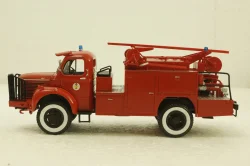 Berliet GLC 28 4x4, fire department, Hachette 1:43