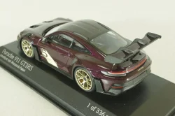 Porsche 911 (992) GT3 RS 2023, purple with gold wheels,410062112, Minichamps 1;43 
