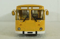Лиаз-677М, желтый, 900056, Советский Автобус 1:43