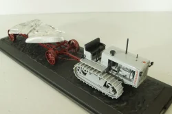 Сталинец-65 трактор, 1937, серый с прицепом, Model43 1:43