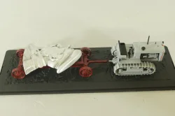 Сталинец-65 трактор, 1937, серый с прицепом, Model43 1:43