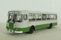 Лиаз-677М, бело/зеленый, Советский Автобус 1:43