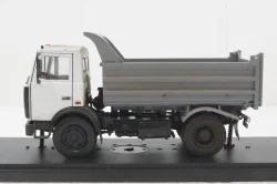 Маз-5551, самосвал, белый/серый, (АвтоИстория) Конверсии 1:43