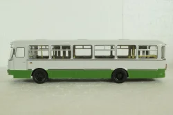 Лиаз-677М, бело/зеленый, Советский Автобус 1:43