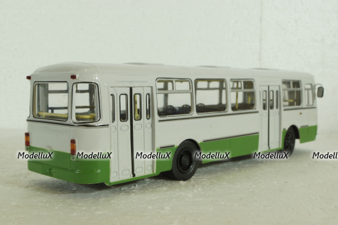 Лиаз-677М, бело/зеленый, Советский Автобус 1:43