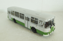 Лиаз-677М, бело/зеленый, Советский Автобус 1:43