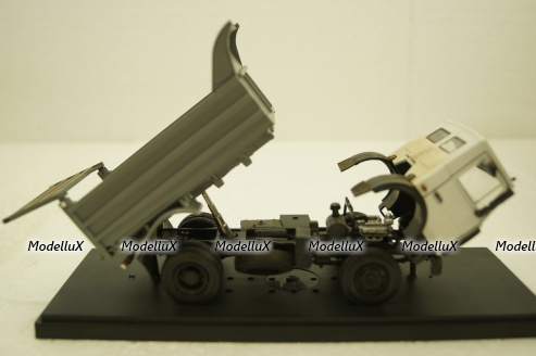 Маз-5551, самосвал, белый/серый, (АвтоИстория) Конверсии 1:43