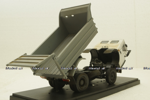 Маз-5551, самосвал, белый/серый, (АвтоИстория) Конверсии 1:43