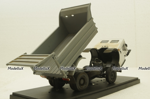 Маз-5551, самосвал, белый/серый, (АвтоИстория) Конверсии 1:43