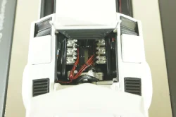 Lamborghini Countach 5000S 1982 white, 54533, AutoArt 1:43