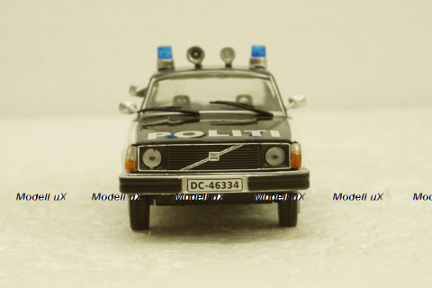 Volvo 244 Полиция Норвегии. Полицейские машины мира №73 Deagostini, 1:43