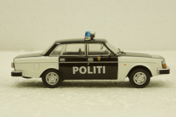 Volvo 244 Полиция Норвегии. Полицейские машины мира №73 Deagostini, 1:43