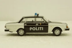 Volvo 244 Полиция Норвегии. Полицейские машины мира №73 Deagostini, 1:43