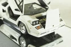 Lamborghini Countach 5000S 1982 white, 54533, AutoArt 1:43