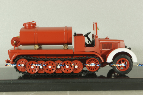 Пожарная цистерна на шасси Sd.Kfz,7 Mittlere Zugkaftwagen, с.Ярцево Смоленской обл. СССР 1947г, TruckTyr 1:43