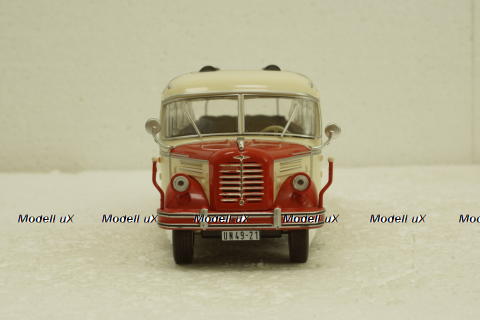 Borgward BO 4000 1952, BUS014, IXO 1:43