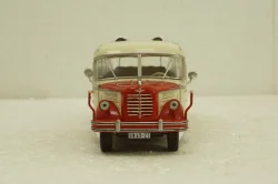 Borgward BO 4000 1952, BUS014, IXO 1:43